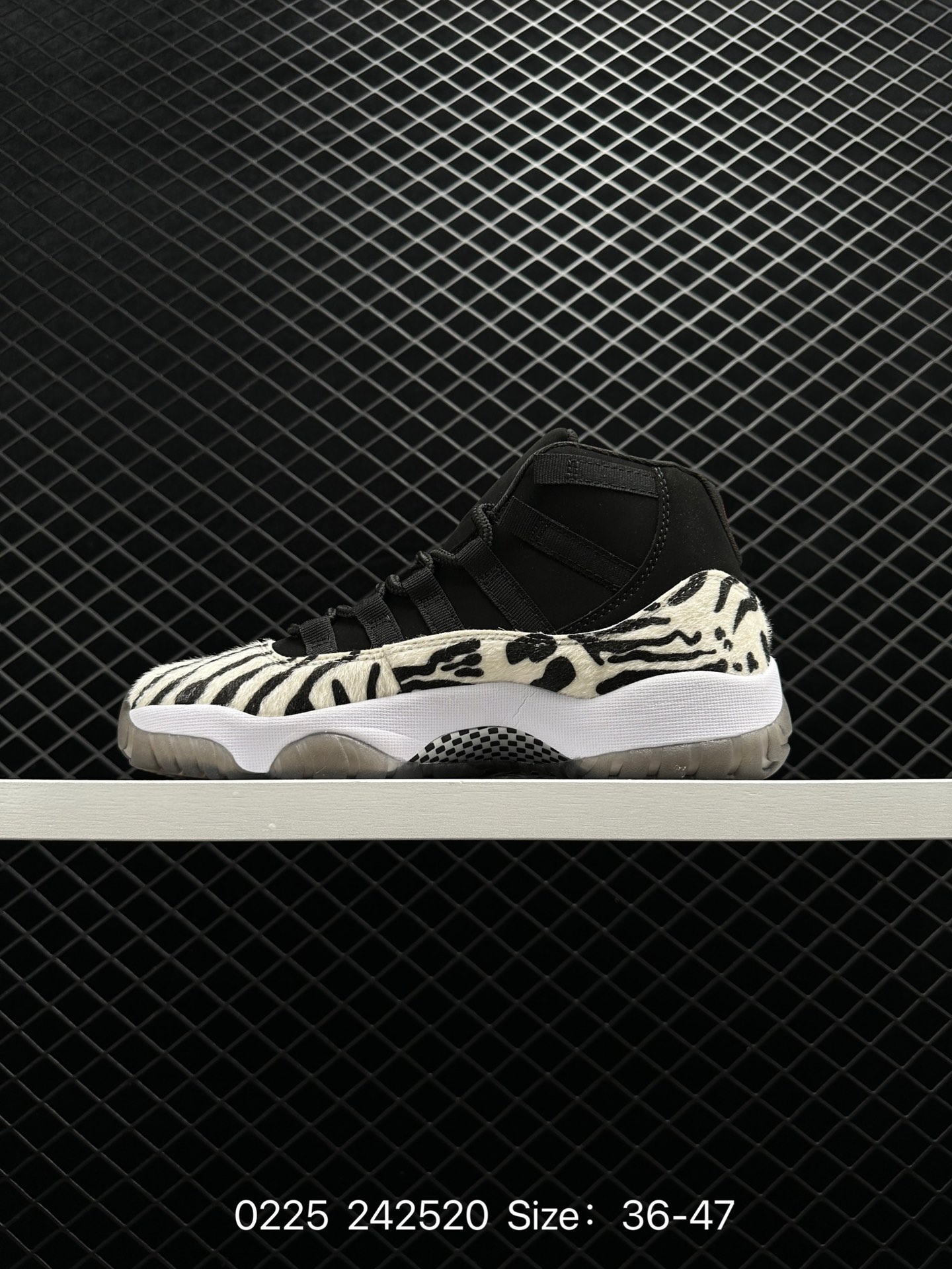 Air Jordan 11 Low “Legend Blue”